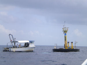 Research Vessel Sabina tied up at the Aquarius Life Support Buoy (LSB)