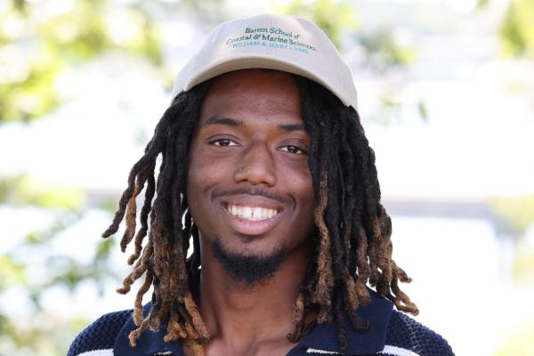 2025 Stravitz Scholar Darius McCallum