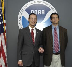 VIMS alumnus Matt Strickler (R) with then-NOAA Chief Administrator and Navy Vice Admiral Conrad Lautenbacher during the Knauss Fellows welcome in 2007.  © NOAA.