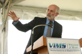 Dr. Wells addresses the audience during the dedication of the ESL Seawater Research Lab in 2012.