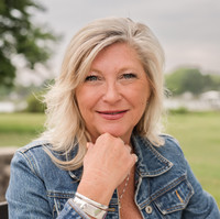 Thumbnail image of L. Parker